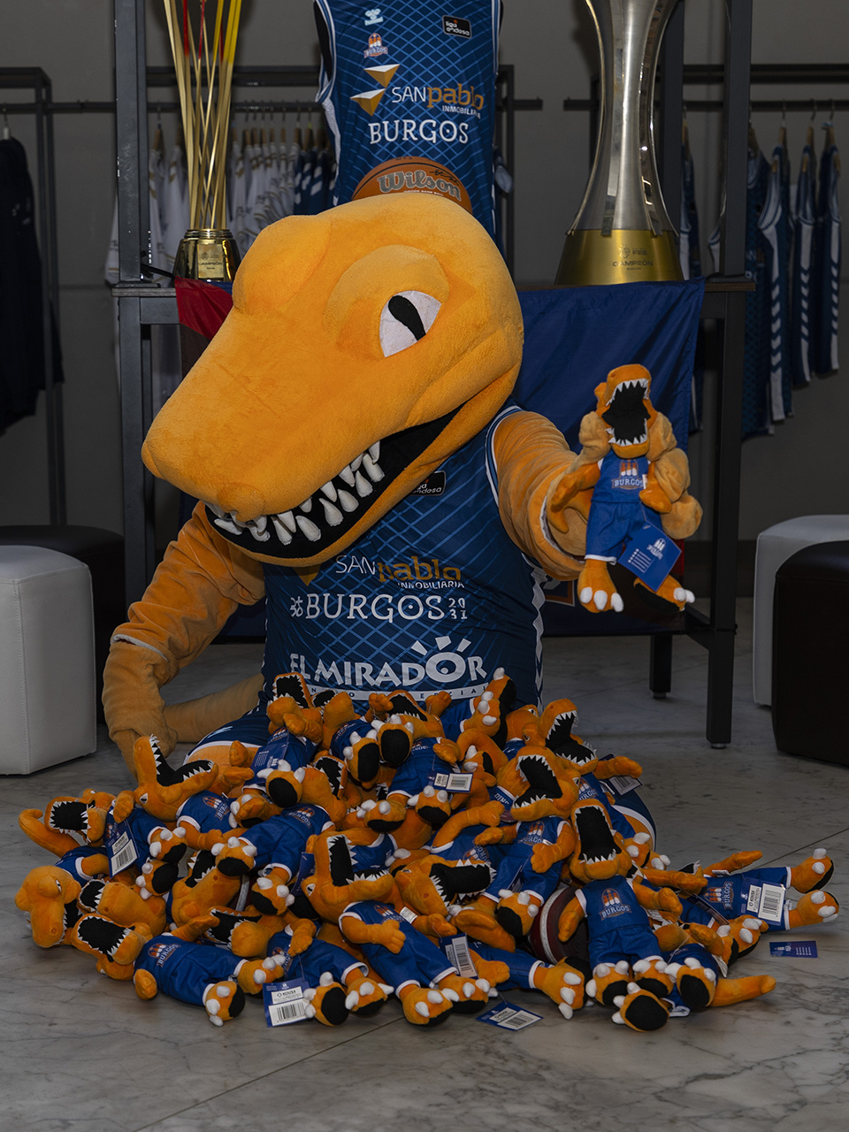 DINO PELUCHE