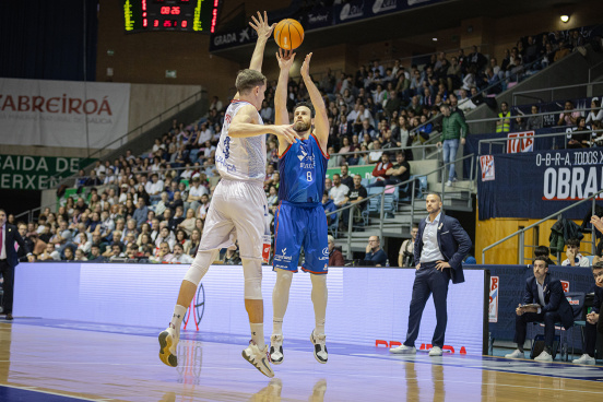 J4 - Monbus Obradoiro-Silbö San Pablo Burgos / SPB/Cintia Cortés