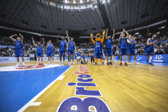 J24 - Silbö San Pablo Burgos-Grupo Ureta Tizona Burgos / SPB/Cintia Cortés