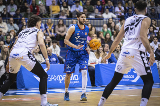 J24 - Silbö San Pablo Burgos-Grupo Ureta Tizona Burgos / SPB/Cintia Cortés