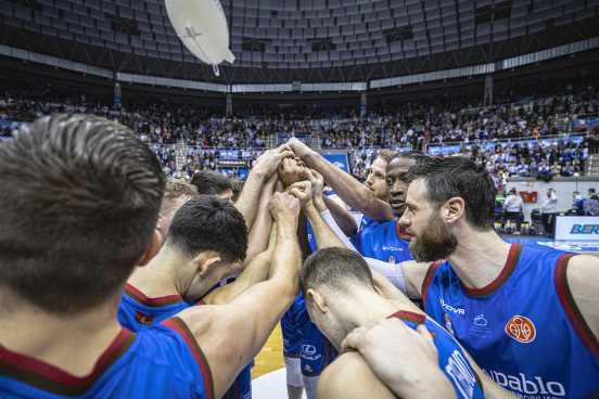 J28 - Silbö San Pablo Burgos-Caja Rural CB Zamora