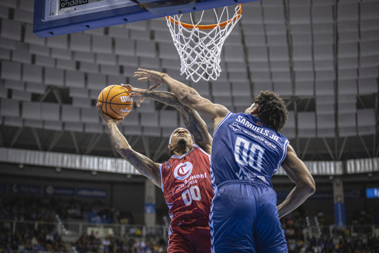 J4 - Recoletas Salud San Pablo Burgos-Casademont Zaragoza / SPB/Cintia Cortés