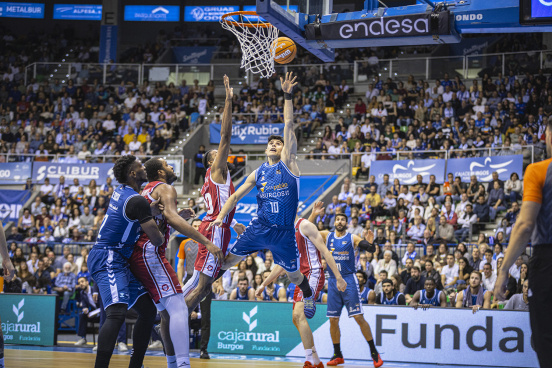 J4 - Recoletas Salud San Pablo Burgos-Casademont Zaragoza / SPB/Cintia Cortés